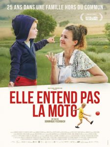 Affiche du film Elle entend pas la moto